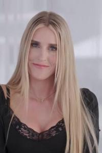 DatingMyStepson 23 09 25 Bunny Madison The MILF Youd Want To Marry XXX 720p HEVC x265 PRT XvX