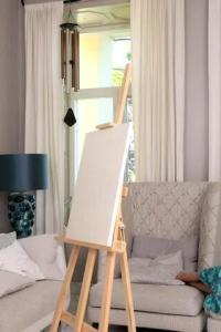 Anilos 23 08 30 Victoria Rainbow Overpowered By Beauty XXX 720p HEVC x265 PRT XvX