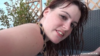 JacquieEtMichelTV 16 08 08 A Very Welcoming Housekeeper FRENCH XXX 1080p MP4 GAPFiLL XC