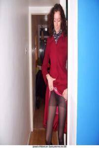 Home nudes of curly hair milf wife zip