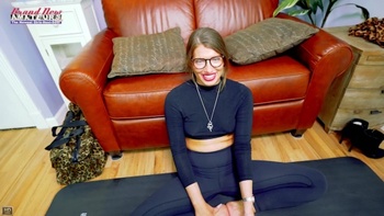 BrandNewAmateurs 24 03 18 Raelynn Athletic 20 Something Babe Is Anal About Her Yoga XXX 1080p MP4 WRB XC