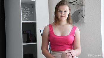 FTVGirls 24 11 30 Ava Marina Teen Toy Play XXX 2160p MP4 NBQ XC