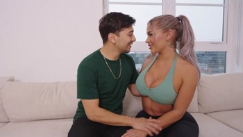 OnlyFans Hayley Davies Australian Girl Comes Over To Fuck