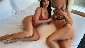 OnlyFans Leolulu and Clea Gaultier French MILF Threesome Hardcore 720p