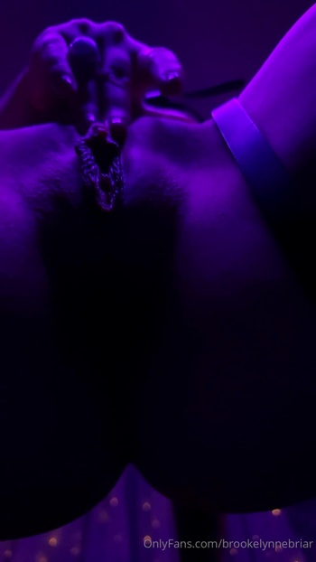 OnlyFans 24 04 07 Brookelynnebriar Presents Pussy Worship JOI XXX 1080p MP4 GAYME XC