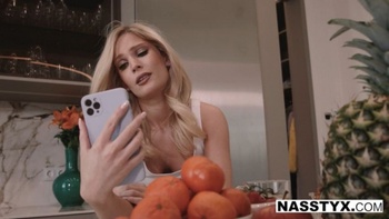 LittleCaprice Dreams Candee Licious Barbie Brill Behind the Mask 21 03 2025