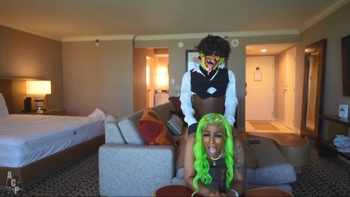 ManyVids GIbbyTheClown Moee Baby Fucks Gibby The Clown Before Catching Her Flight 1080p